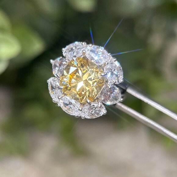 Stunning Sterling Silver 925 Canary/Cz Ring